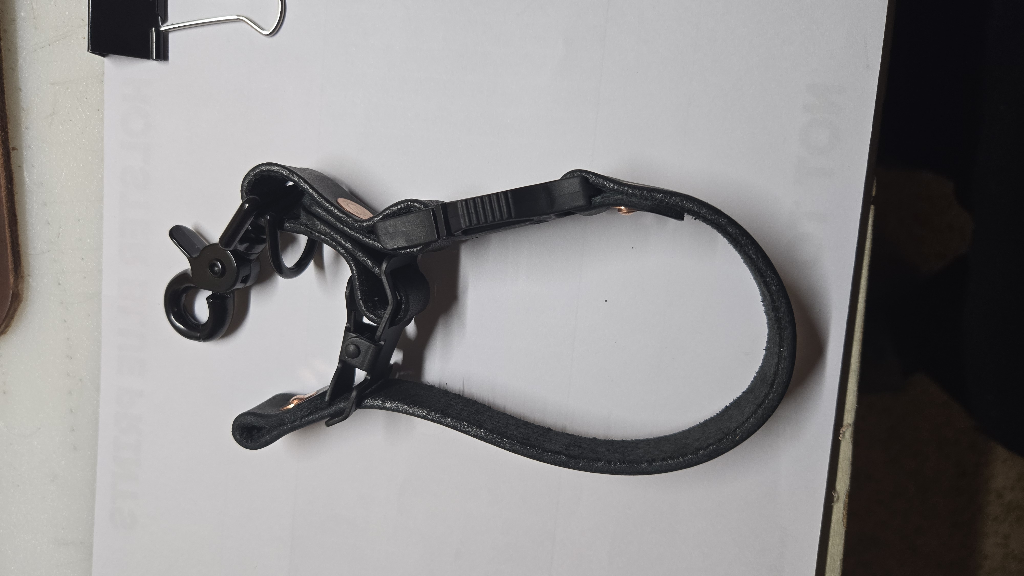 Adjustable Glove Strap